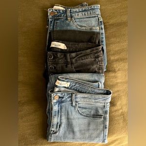 Carly Jean Los Angeles Skinny Jeans